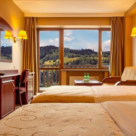 Hotel Golebiewski วีสวา ภายนอก รูปภาพ