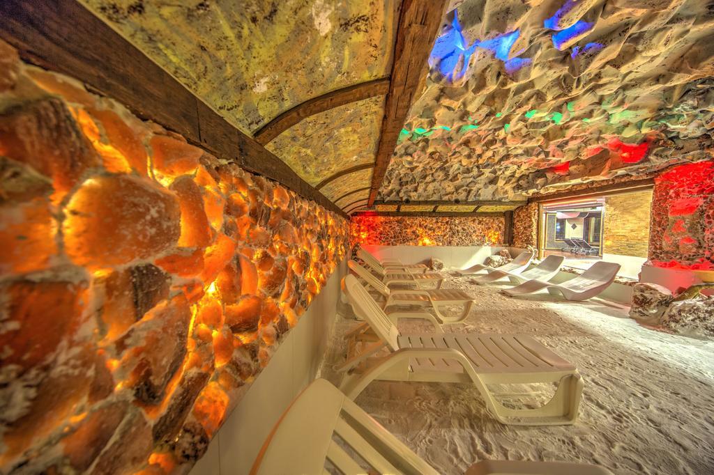 Hotel Golebiewski วีสวา ภายนอก รูปภาพ