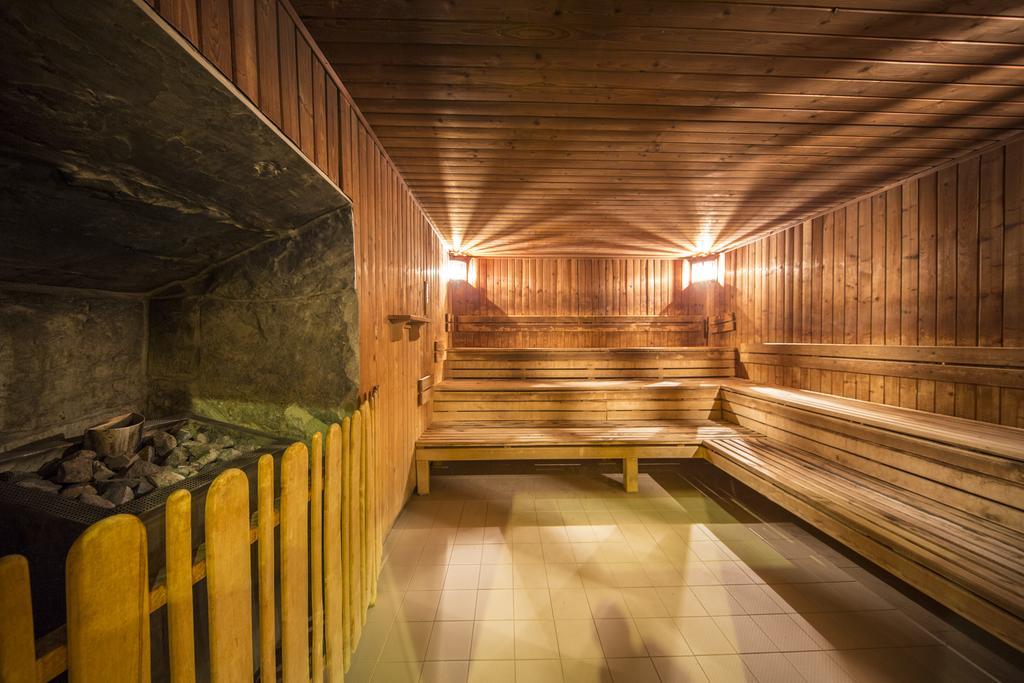 Hotel Golebiewski วีสวา ภายนอก รูปภาพ