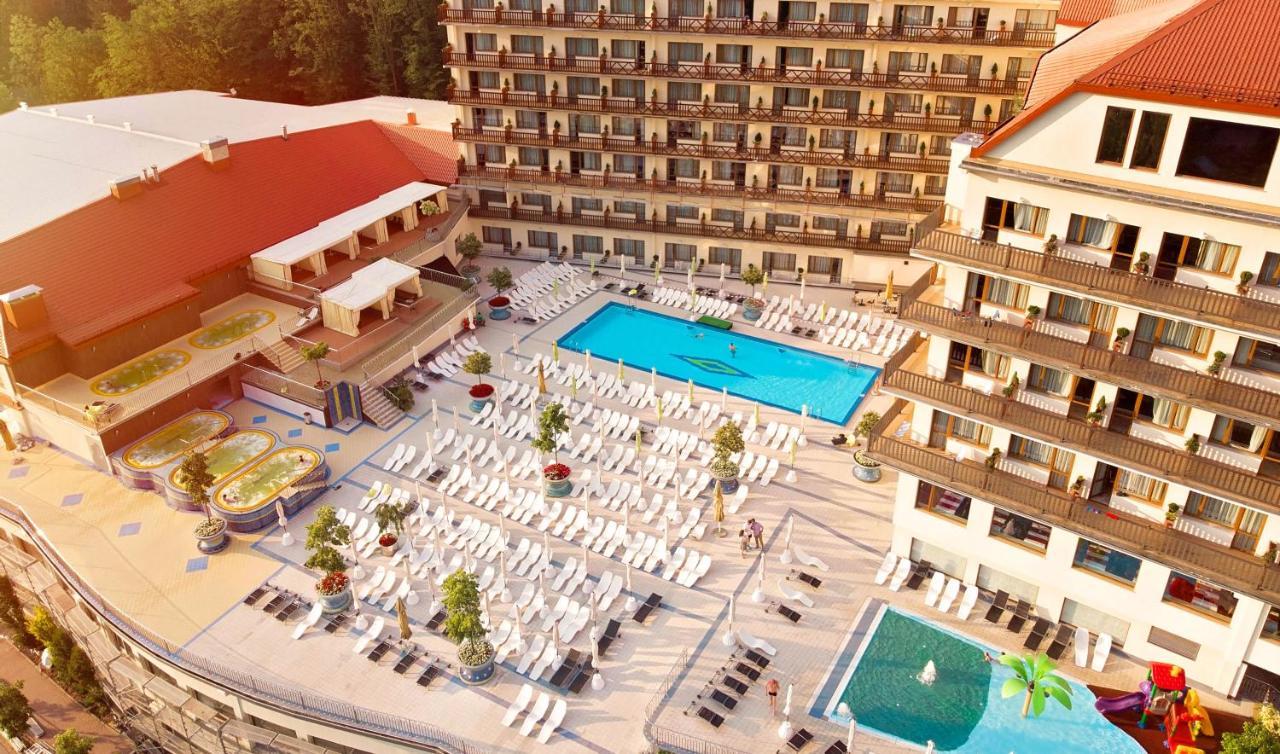 Hotel Golebiewski วีสวา ภายนอก รูปภาพ
